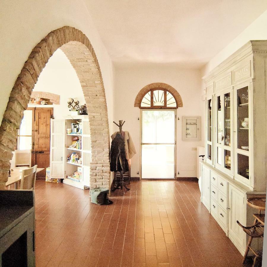 Stunning Country House Overlooking Tuscany Hills Lorenzana エクステリア 写真